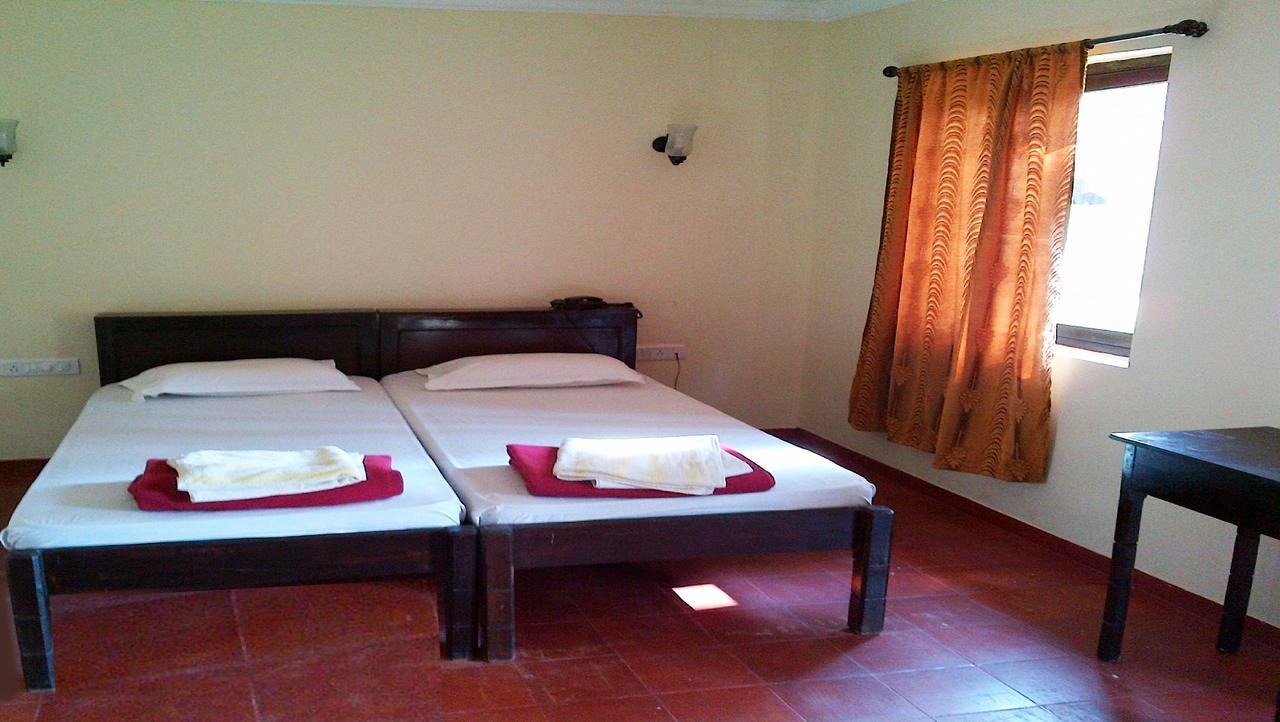 Lamour Beach Resort บีนอลิม ภายนอก รูปภาพ